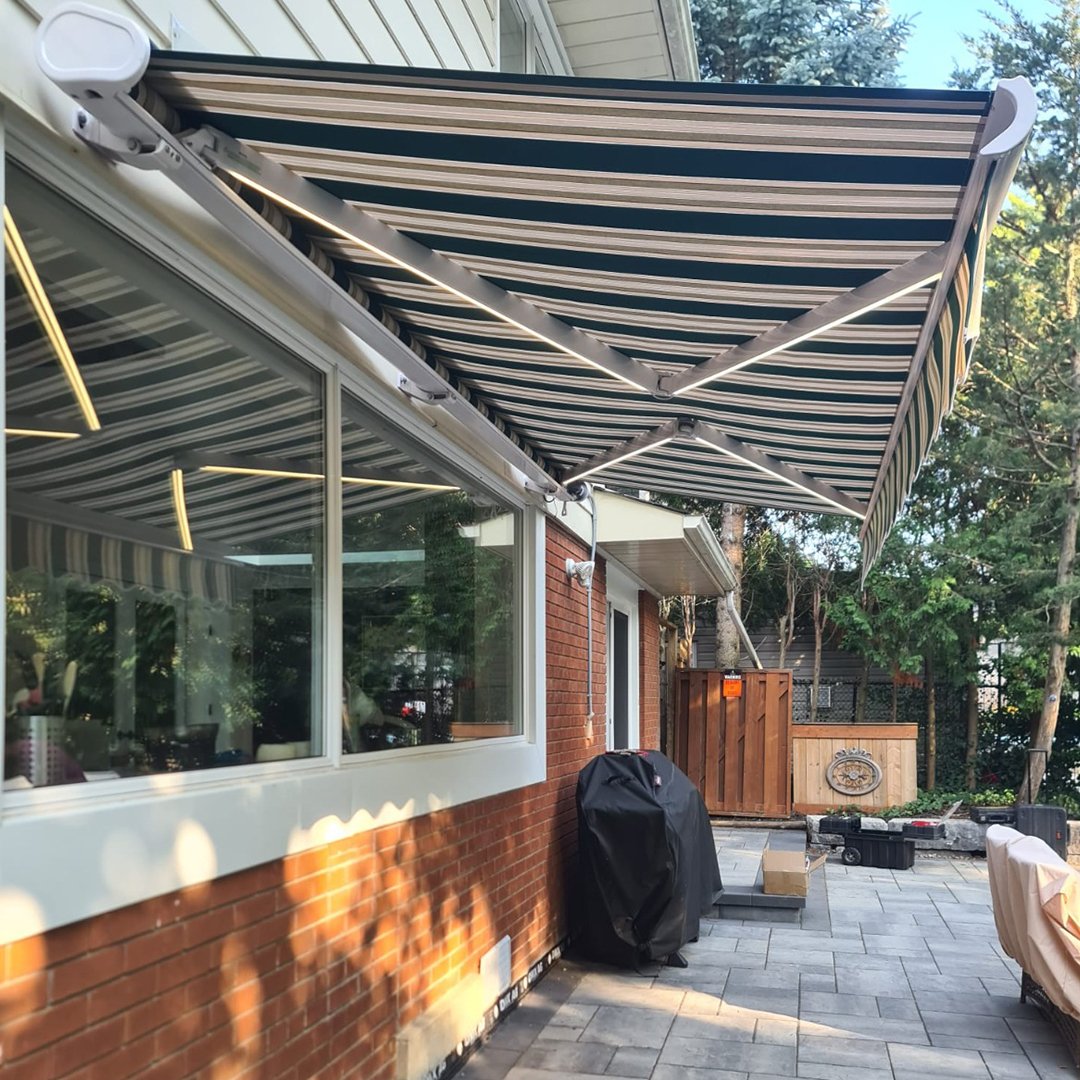 Roll-Up Garage Doors in Scarborough